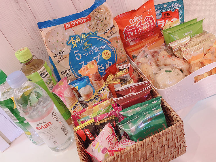 <p>お仕事に必要なものは当店でご用意</p>
<p><strong>衣装・アメニティ・飲み物・軽食もご用意</strong></p>
